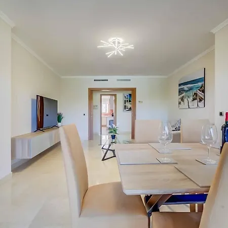 Daire 123- Ideal With Views, Pool, Sauna And Gym