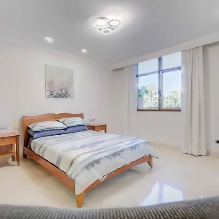 Daire 123- Ideal With Views, Pool, Sauna And Gym