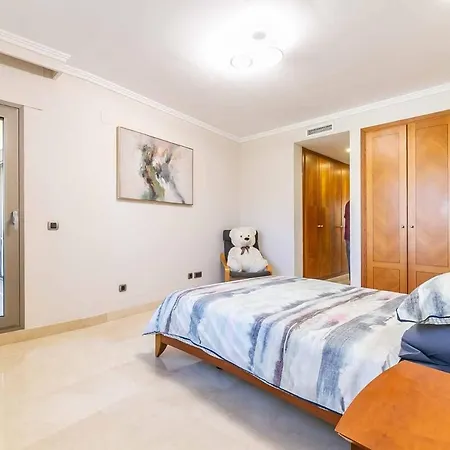 123- Ideal With Views, Pool, Sauna And Gym Daire